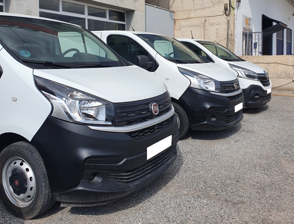 Villegas Alquiler de furgonetas - Servicios - e